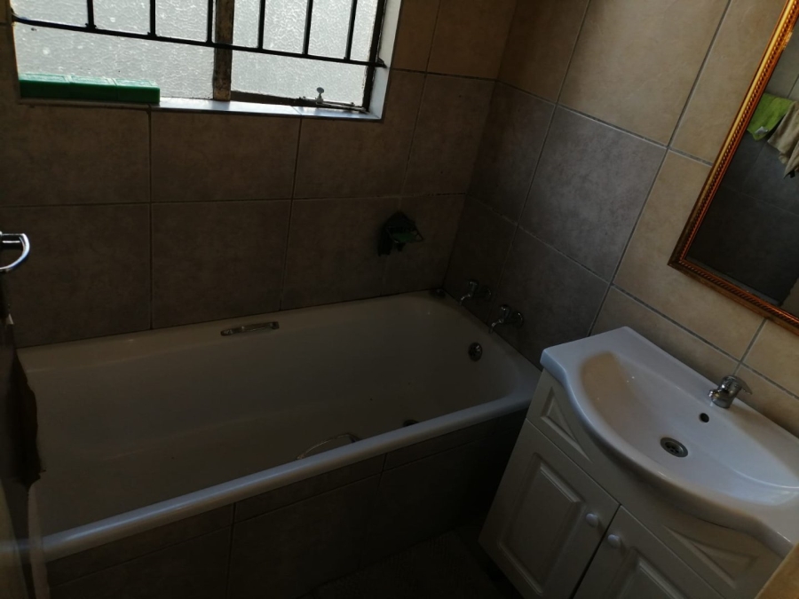 To Let 2 Bedroom Property for Rent in Mabopane Unit X North West